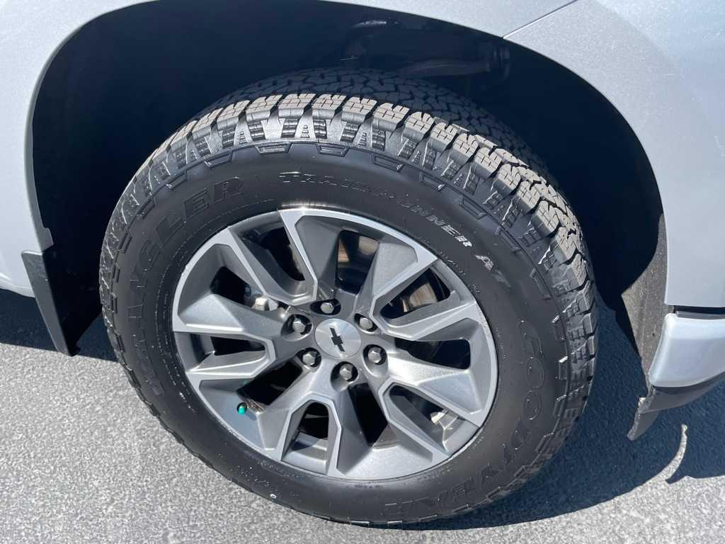 used 2021 Chevrolet Silverado 1500 car, priced at $40,900