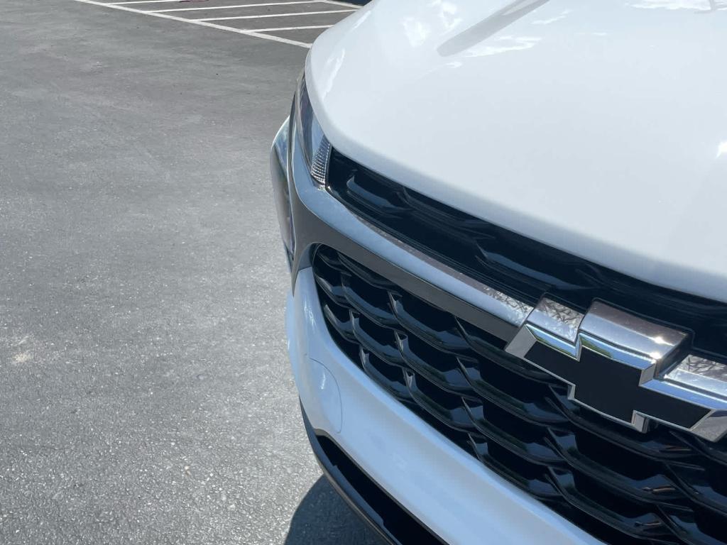 new 2025 Chevrolet Trax car, priced at $25,440