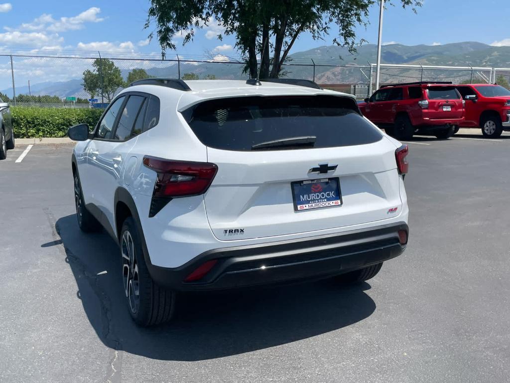 new 2025 Chevrolet Trax car, priced at $25,440