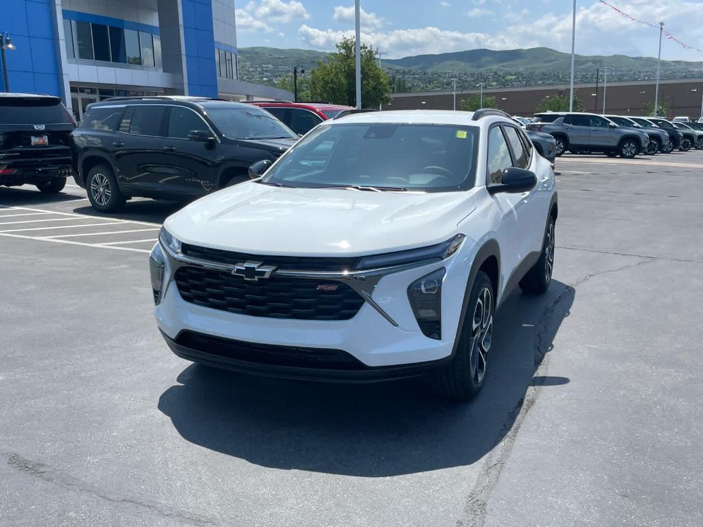 new 2025 Chevrolet Trax car, priced at $25,440