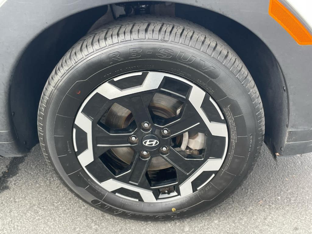 used 2024 Hyundai Santa Fe car, priced at $28,900