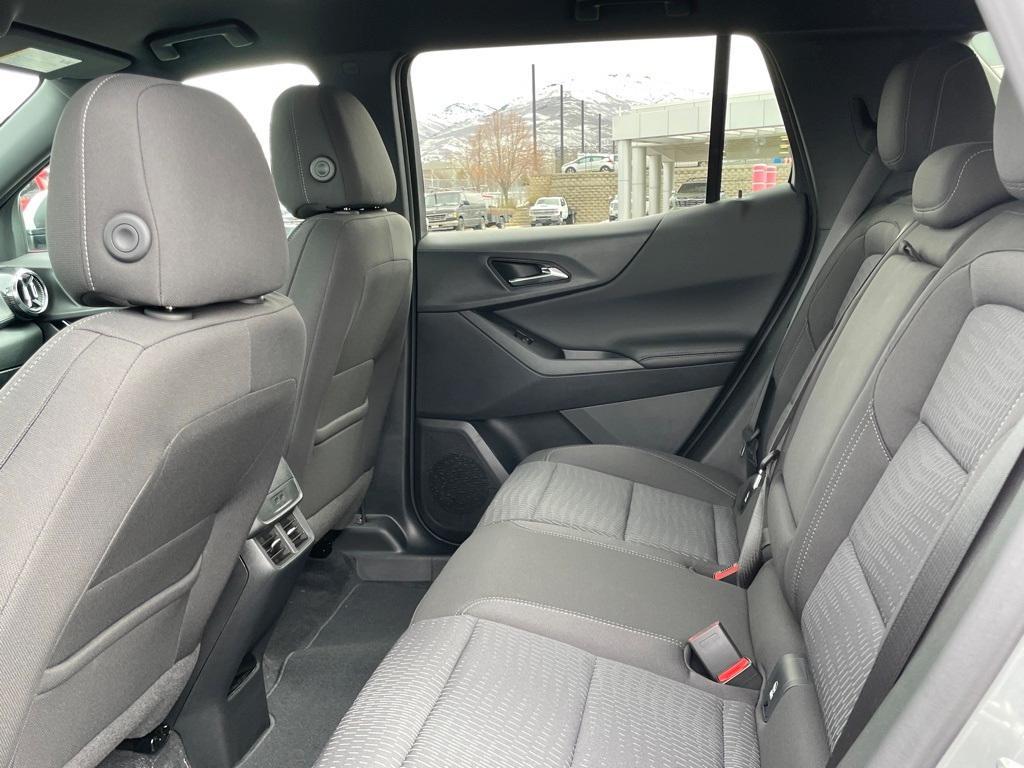new 2025 Chevrolet Equinox car, priced at $32,490