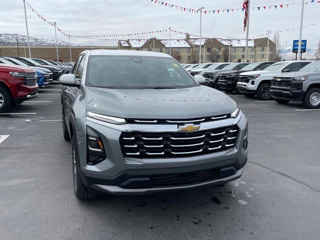 new 2025 Chevrolet Equinox car, priced at $32,490