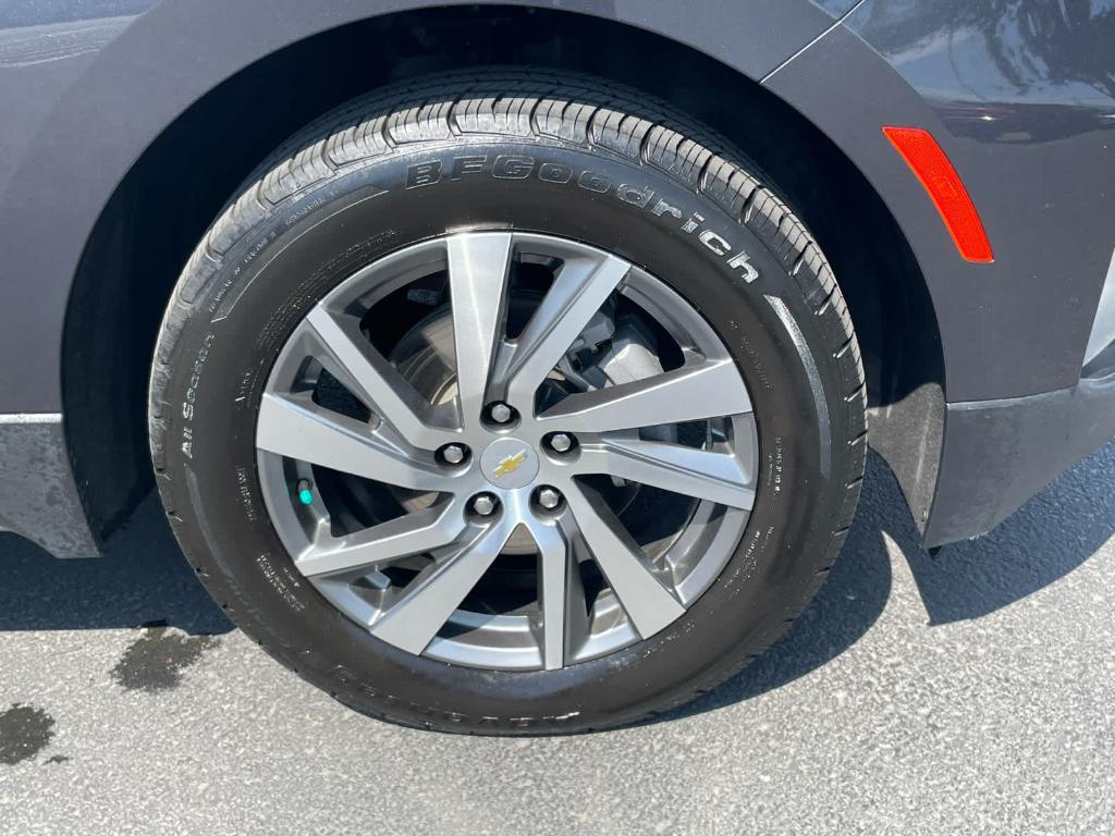used 2022 Chevrolet Equinox car, priced at $19,646