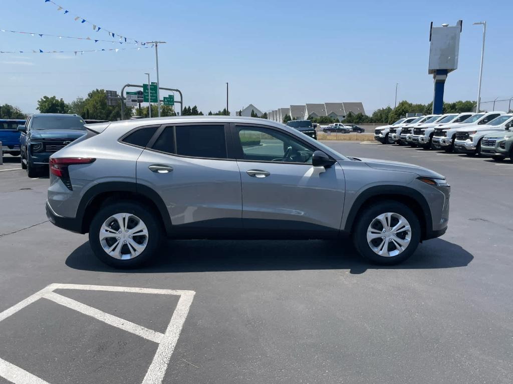 new 2025 Chevrolet Trax car, priced at $20,920