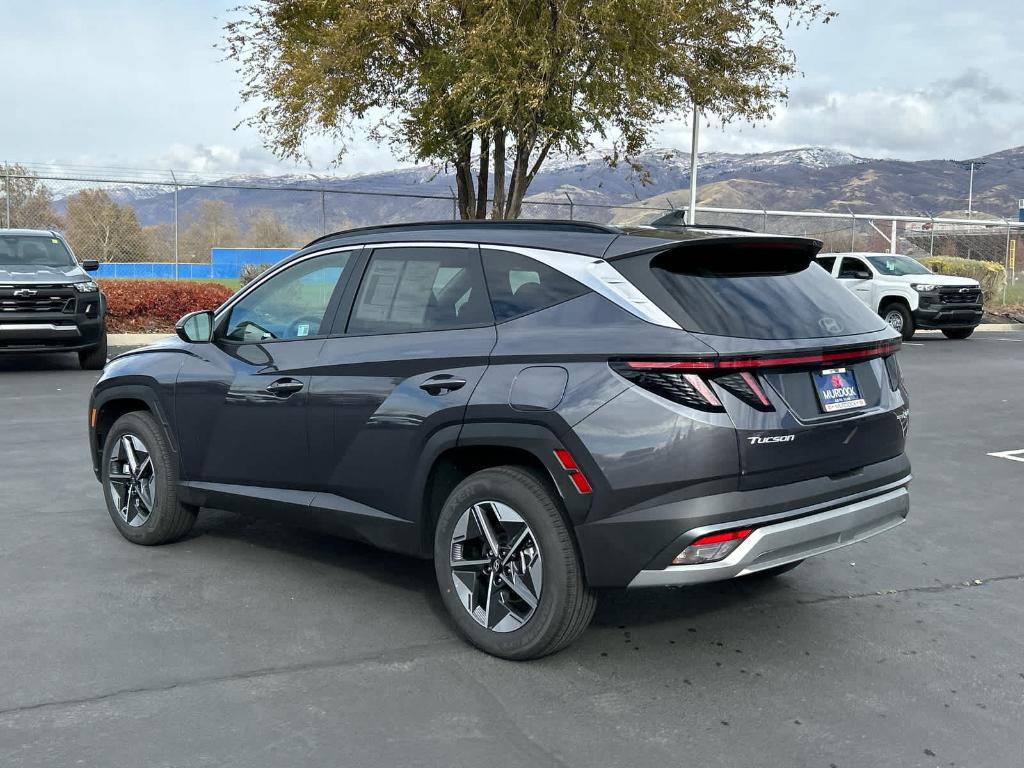 used 2025 Hyundai TUCSON Hybrid car, priced at $37,600