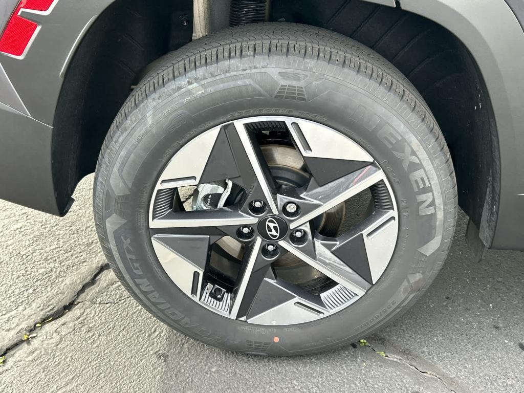 used 2025 Hyundai TUCSON Hybrid car, priced at $37,600