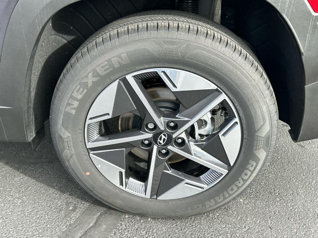 used 2025 Hyundai TUCSON Hybrid car, priced at $37,600