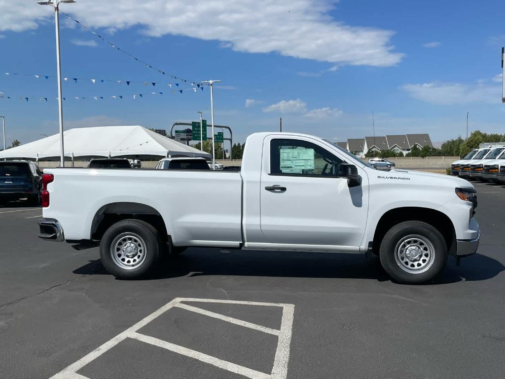 new 2026 Chevrolet Silverado 1500 car, priced at $32,900