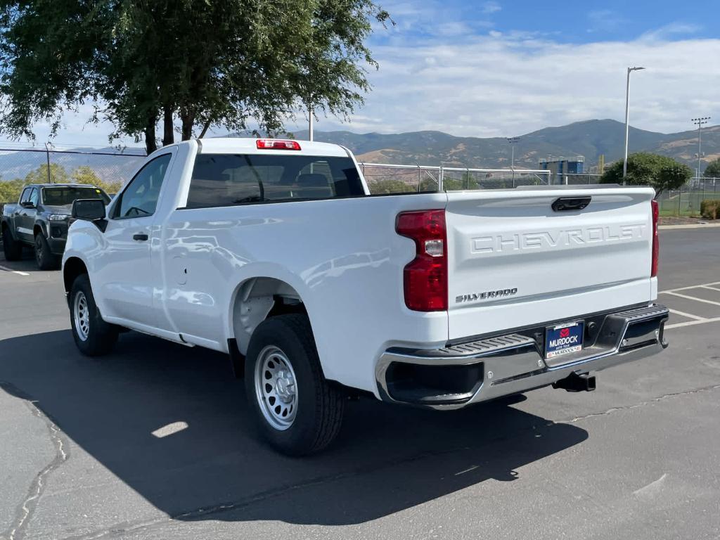 new 2026 Chevrolet Silverado 1500 car, priced at $32,900