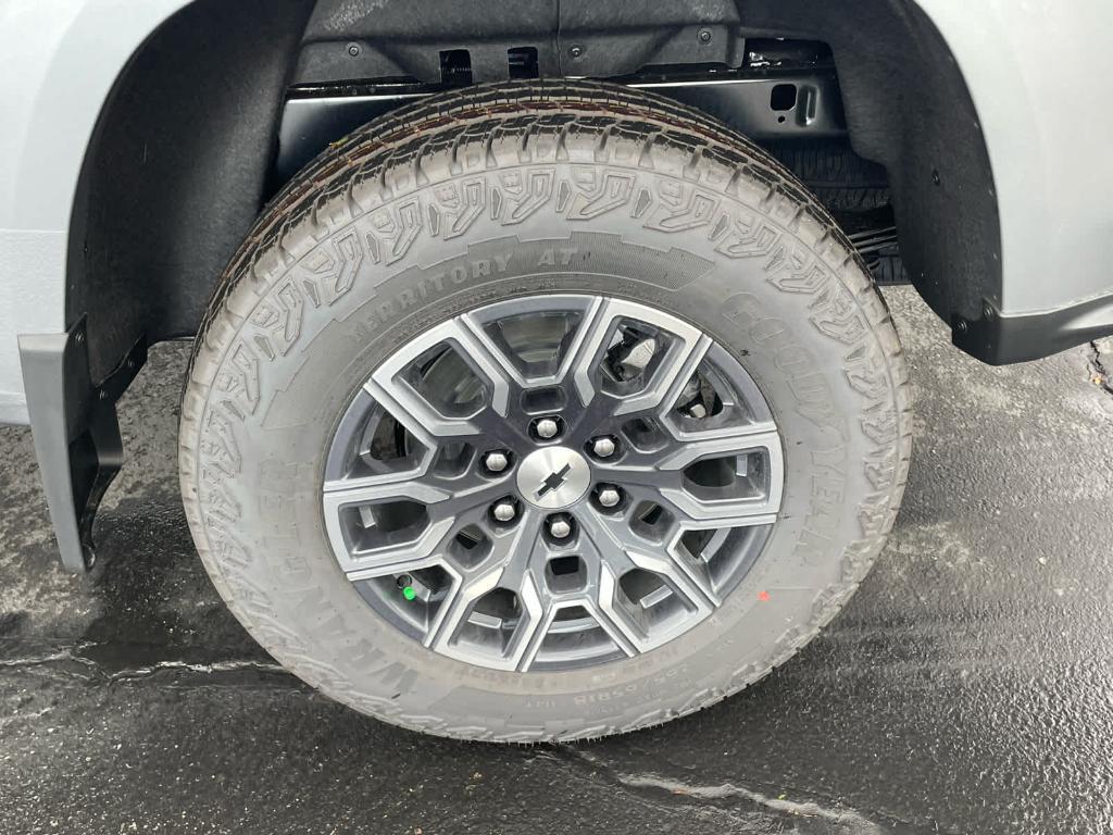 new 2026 Chevrolet Colorado car, priced at $44,395