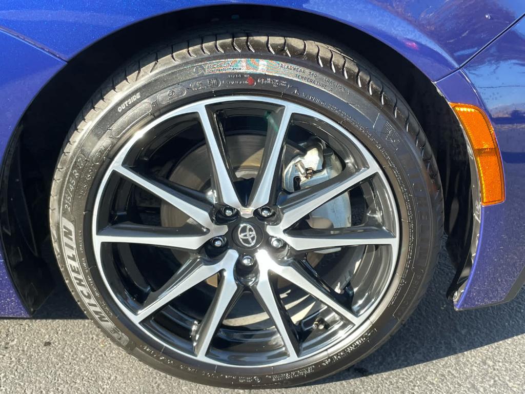 used 2025 Toyota GR86 car, priced at $30,900