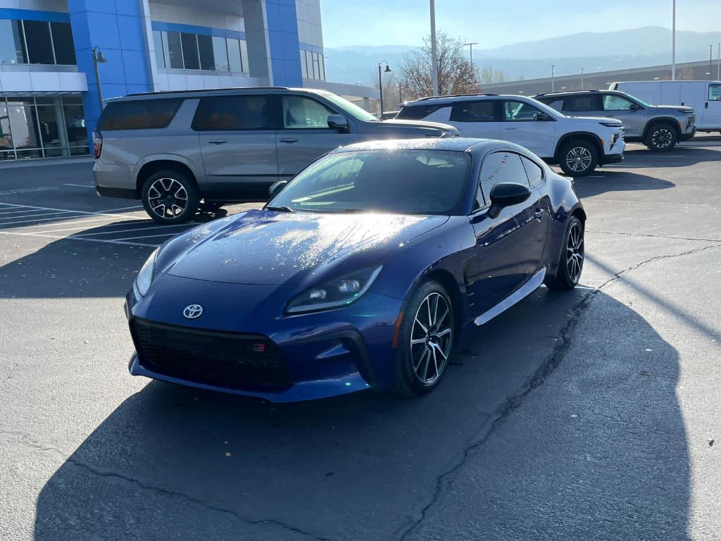used 2025 Toyota GR86 car, priced at $30,900