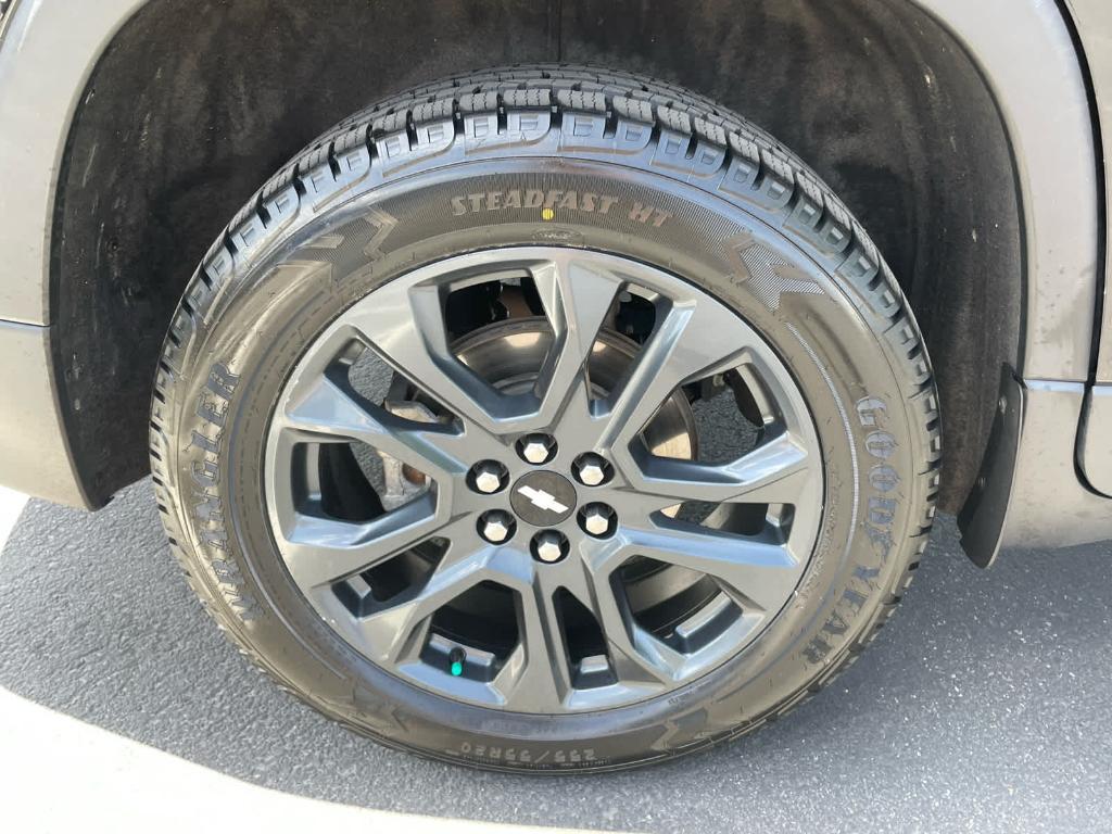 used 2019 Chevrolet Traverse car, priced at $24,900