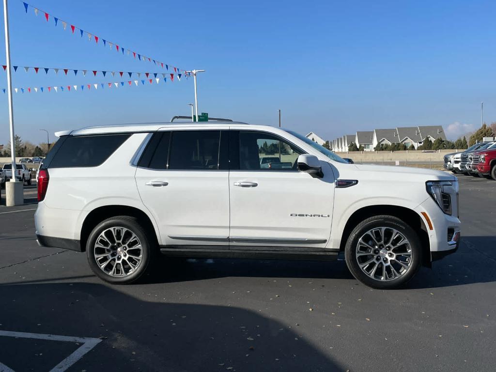 used 2025 GMC Yukon car, priced at $89,900
