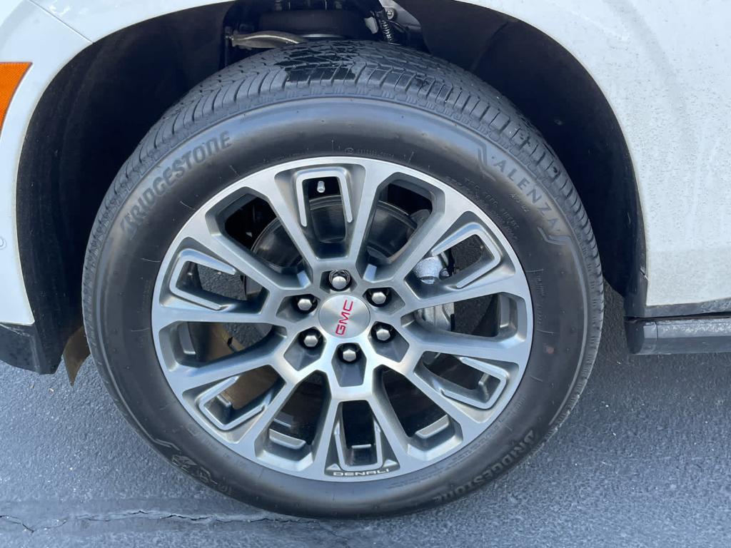 used 2025 GMC Yukon car, priced at $89,900