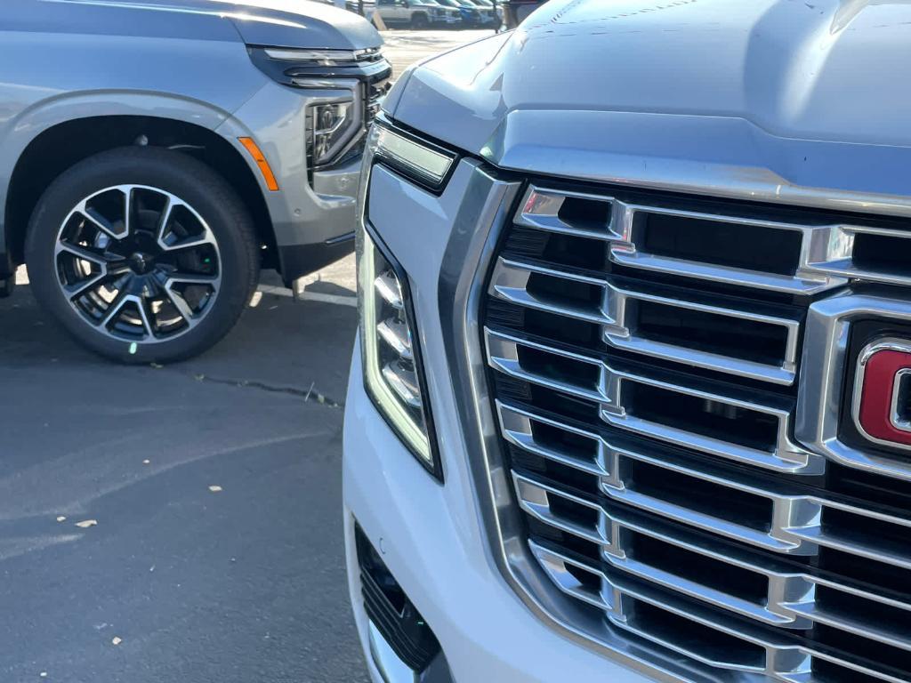 used 2025 GMC Yukon car, priced at $89,900