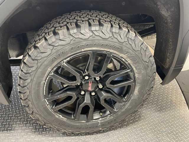 used 2021 GMC Sierra 1500 car, priced at $39,900