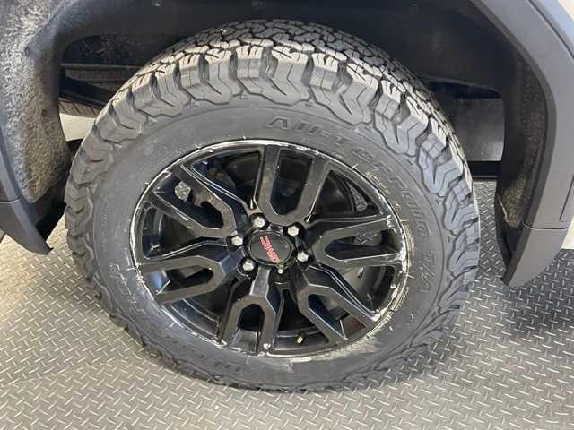 used 2021 GMC Sierra 1500 car, priced at $39,900