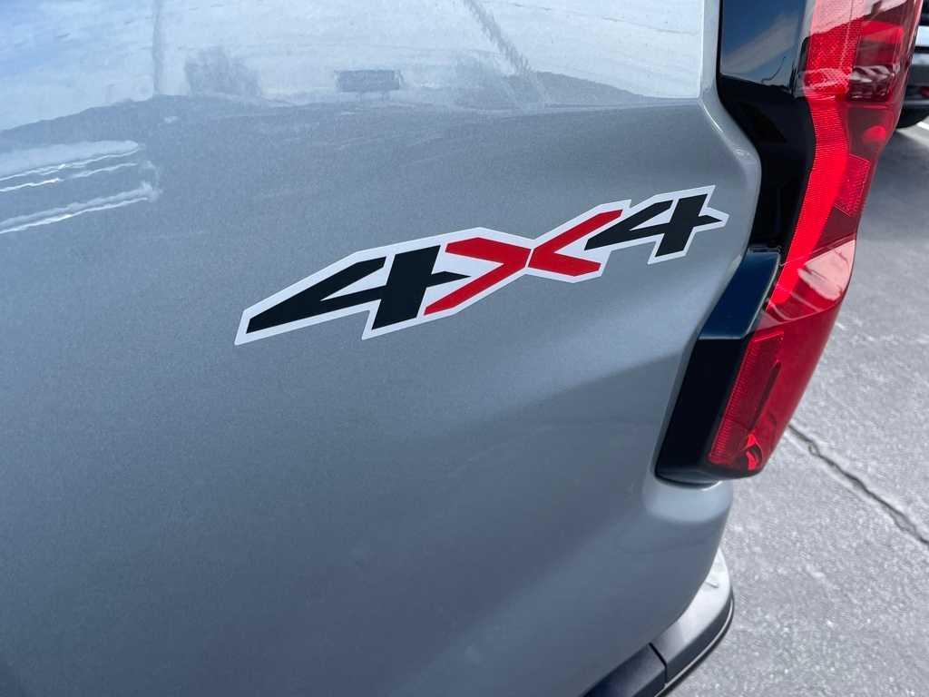 new 2025 Chevrolet Colorado car, priced at $38,380