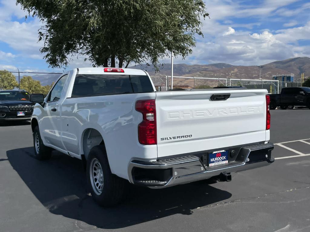 new 2026 Chevrolet Silverado 1500 car, priced at $32,900