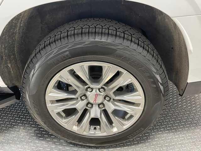 used 2022 GMC Yukon car, priced at $60,900