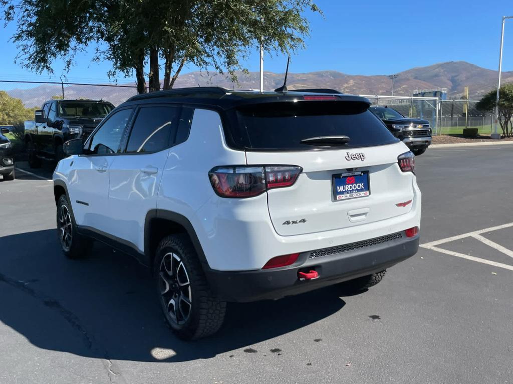 used 2025 Jeep Compass car, priced at $27,904