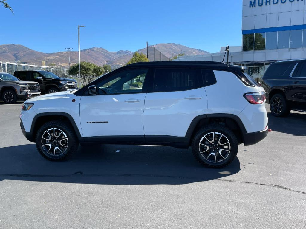 used 2025 Jeep Compass car, priced at $27,904