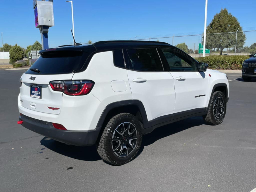used 2025 Jeep Compass car, priced at $27,904