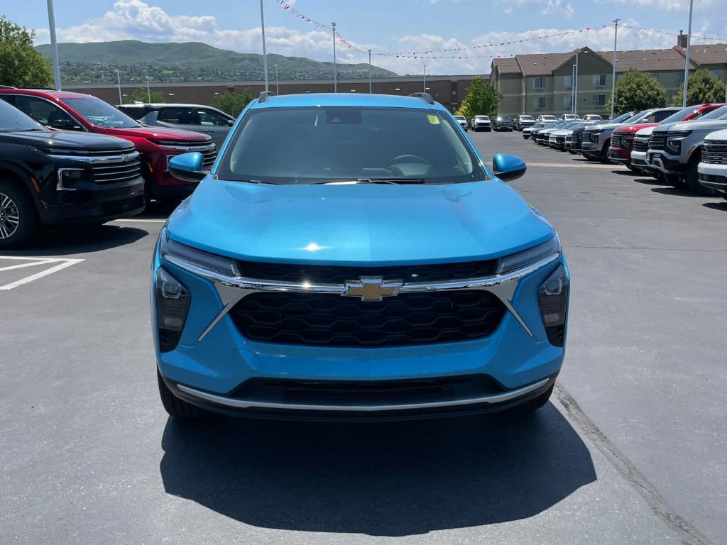 new 2025 Chevrolet Trax car, priced at $24,785