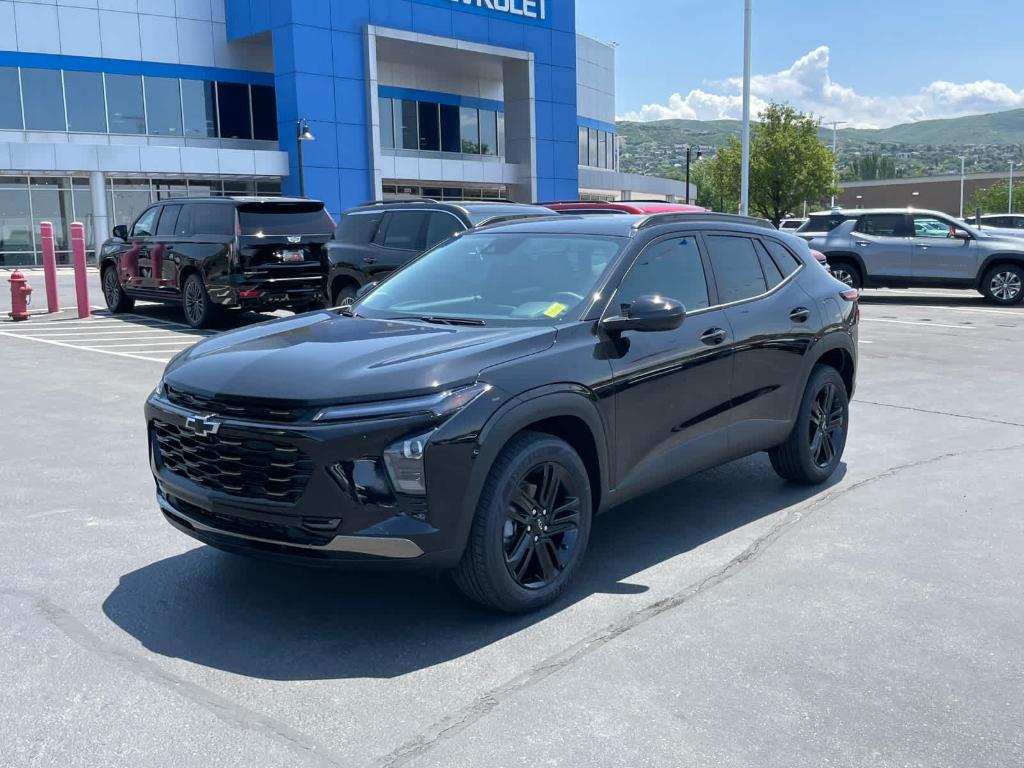 new 2025 Chevrolet Trax car, priced at $26,335