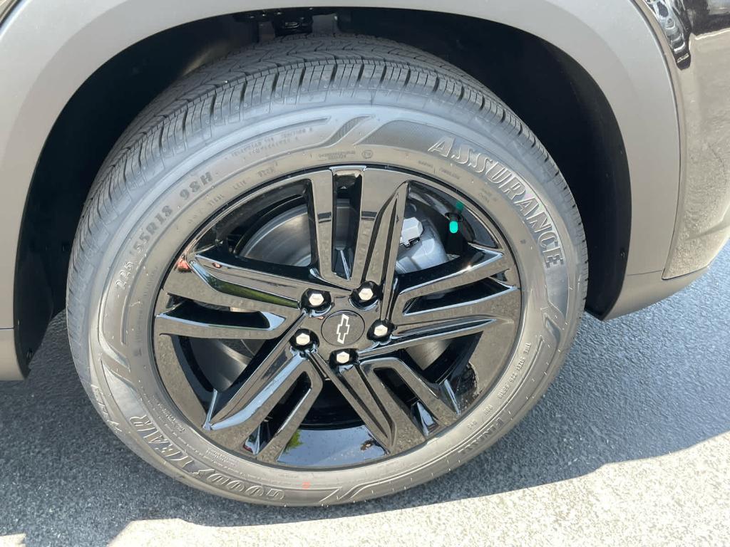 new 2025 Chevrolet Trax car, priced at $26,335