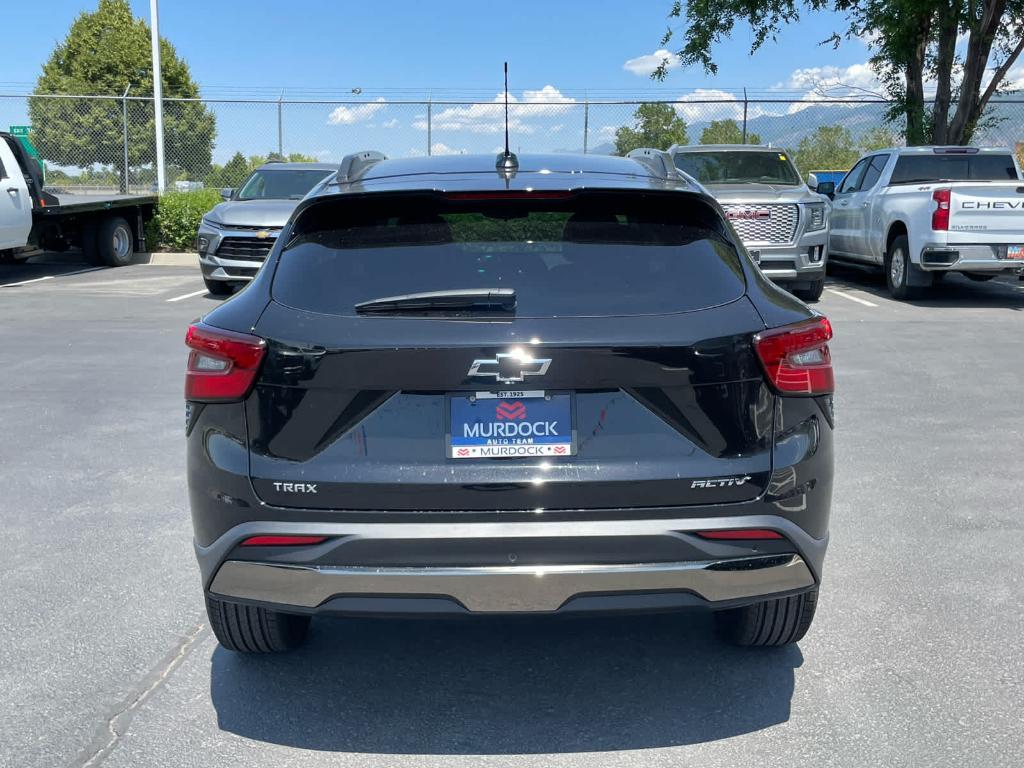 new 2025 Chevrolet Trax car, priced at $26,335