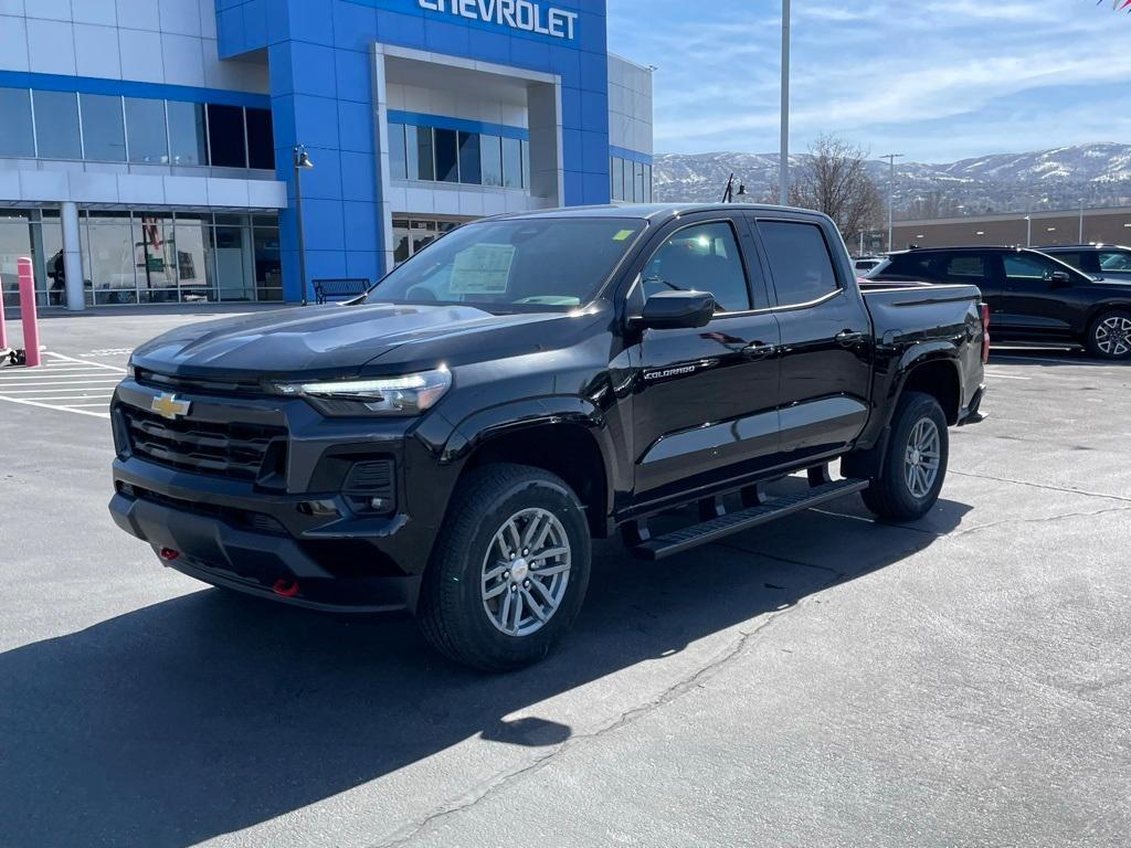 new 2025 Chevrolet Colorado car, priced at $45,005