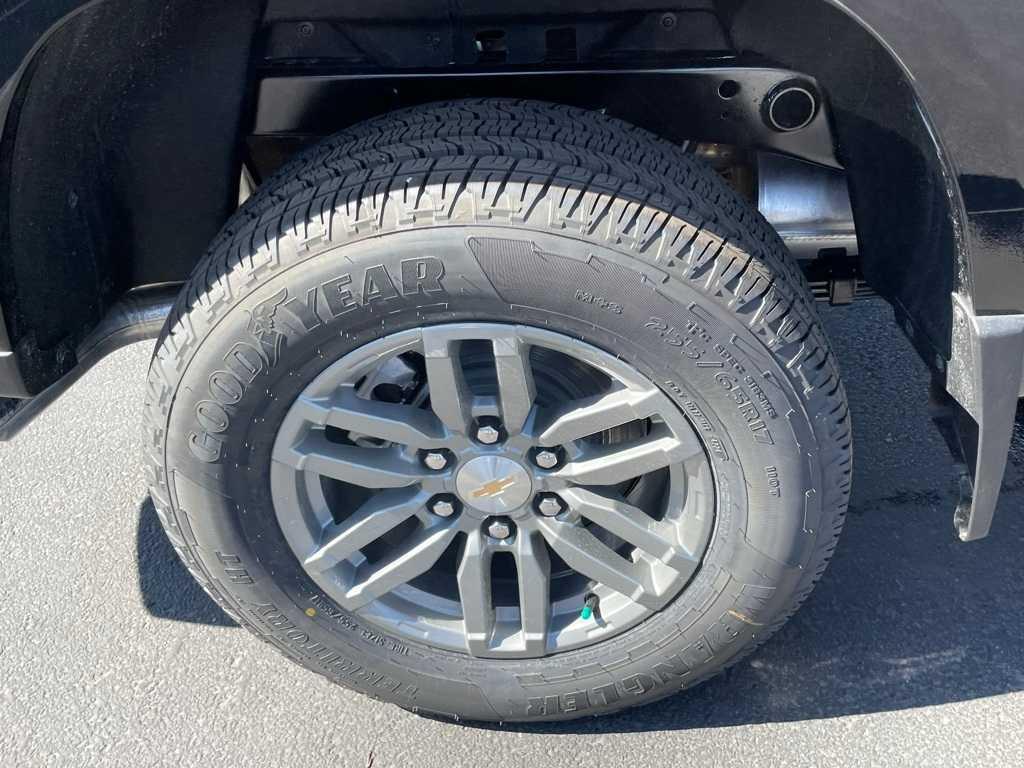 new 2025 Chevrolet Colorado car, priced at $43,505