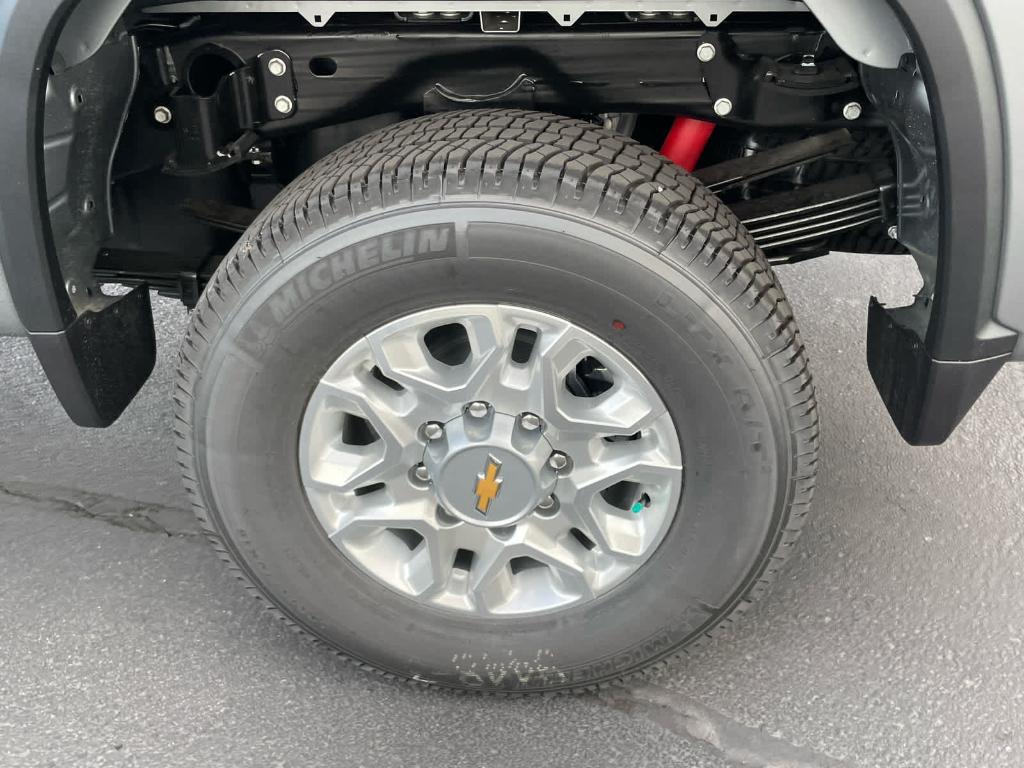 new 2025 Chevrolet Silverado 3500 car, priced at $72,695