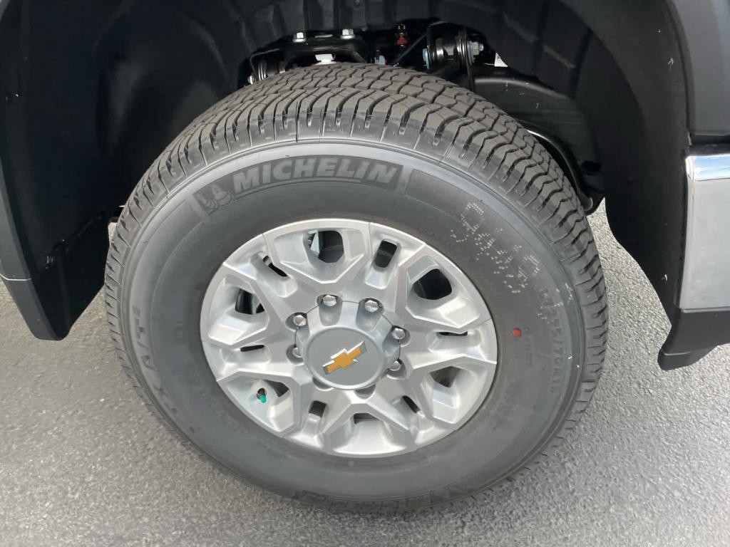 new 2025 Chevrolet Silverado 3500 car, priced at $72,695