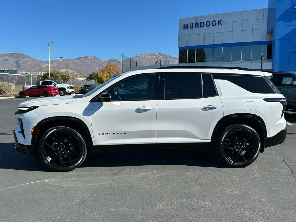 used 2024 Chevrolet Traverse car, priced at $51,712