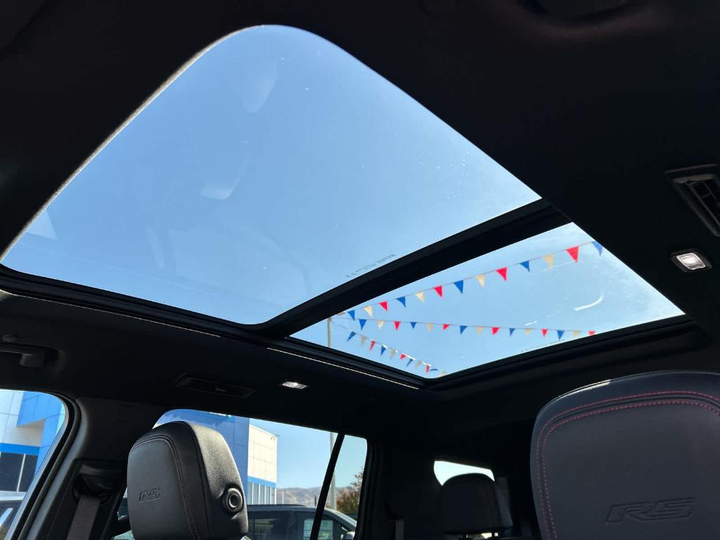 used 2024 Chevrolet Traverse car, priced at $51,712