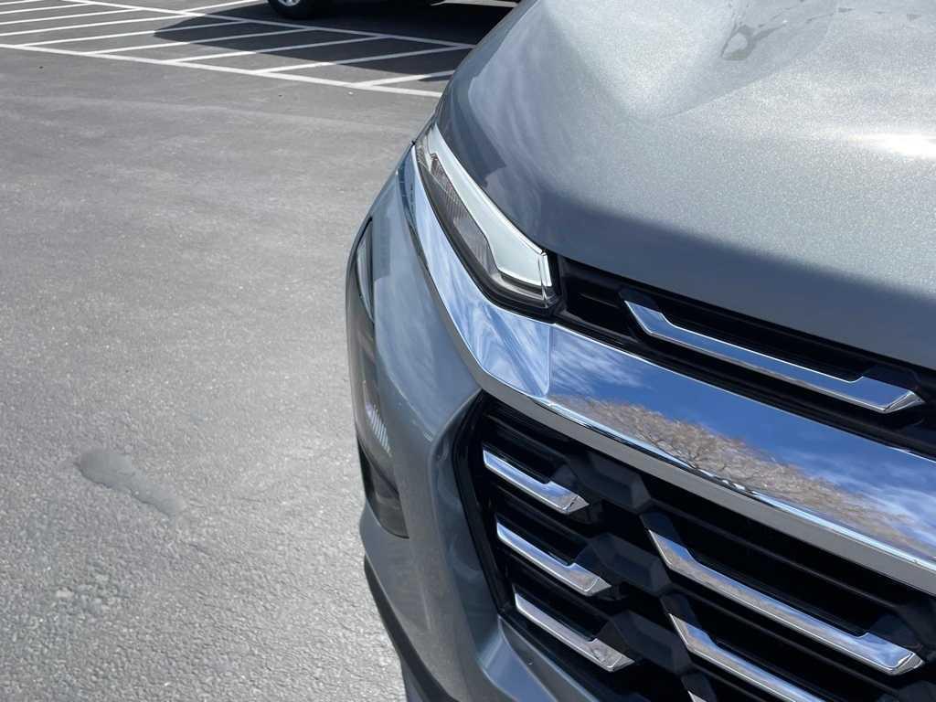 new 2025 Chevrolet Equinox car, priced at $31,645