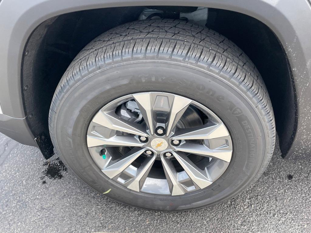 new 2025 Chevrolet Equinox car, priced at $32,395