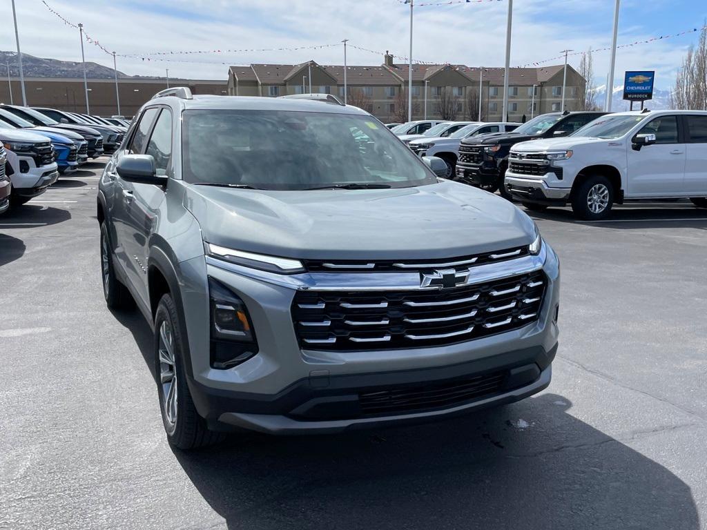 new 2025 Chevrolet Equinox car, priced at $32,395
