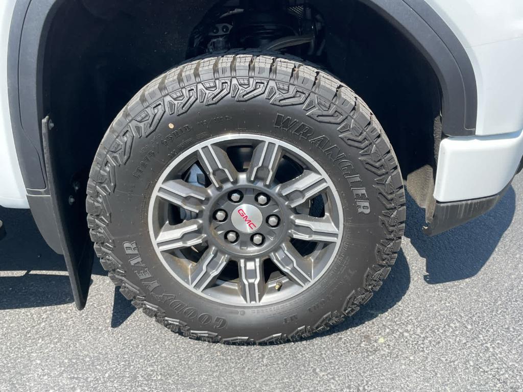 used 2024 GMC Sierra 1500 car, priced at $59,829