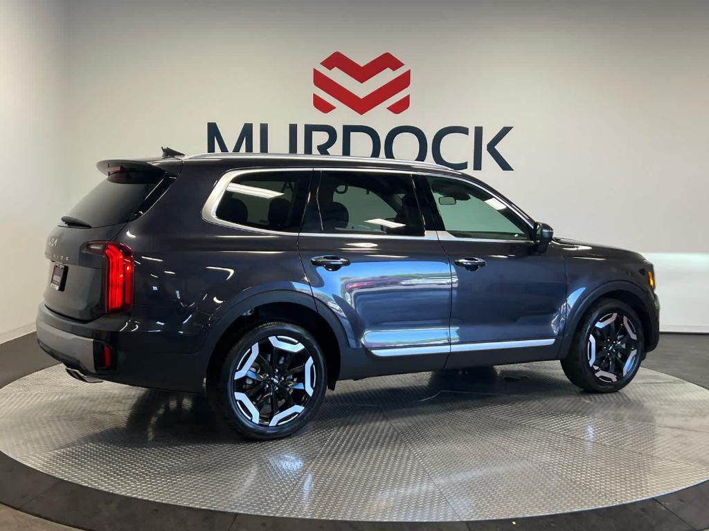 used 2025 Kia Telluride car, priced at $41,822