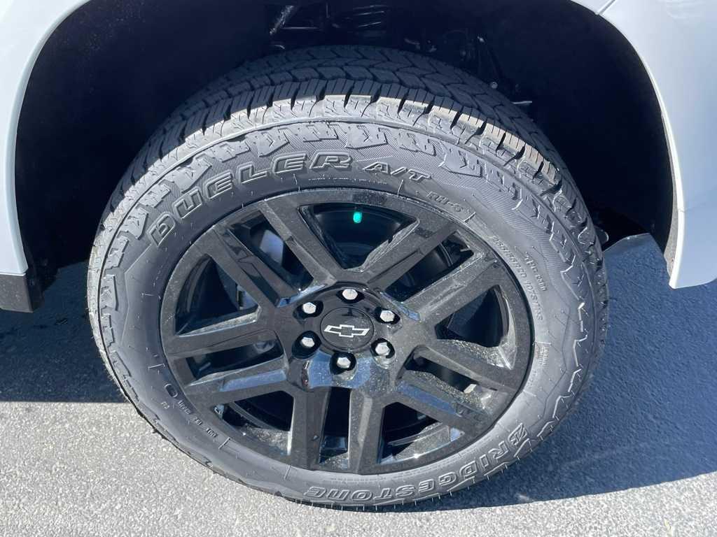 new 2025 Chevrolet Colorado car, priced at $47,910