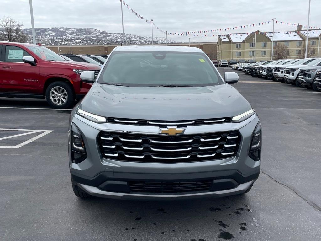 new 2025 Chevrolet Equinox car, priced at $33,090