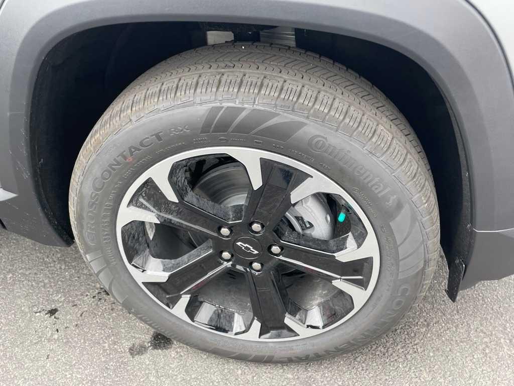 new 2025 Chevrolet Equinox car, priced at $32,340