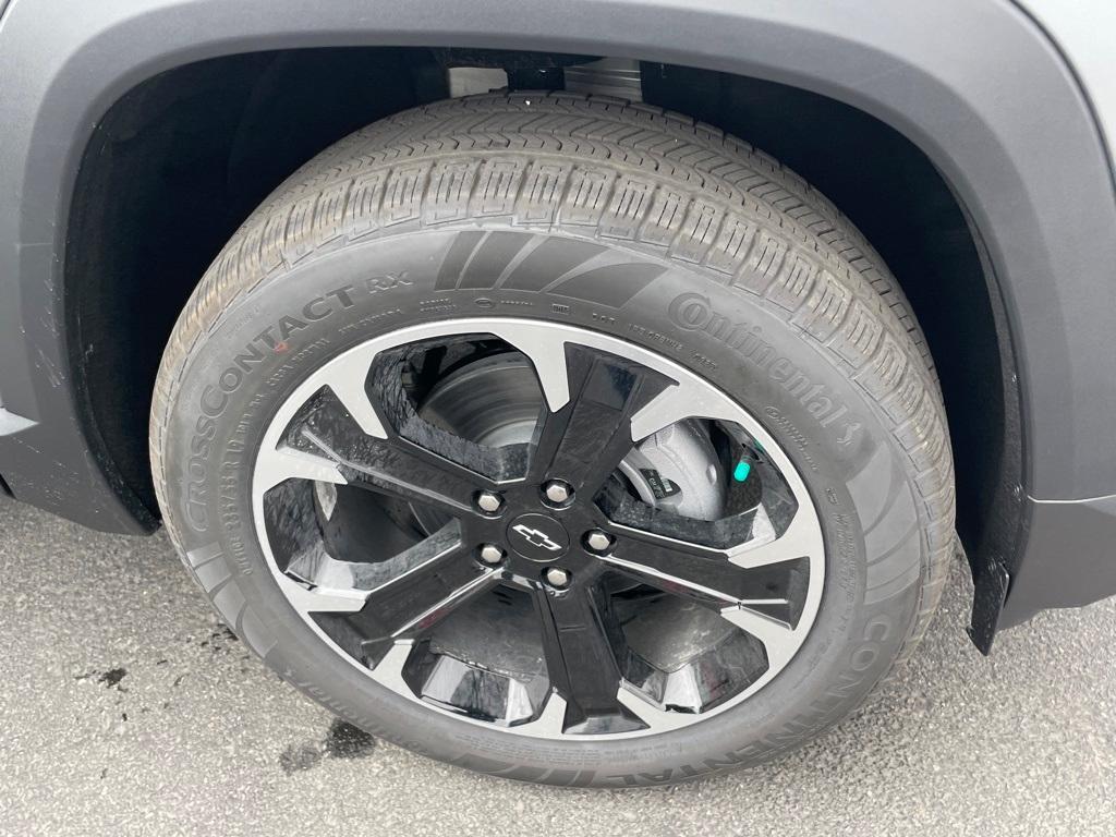 new 2025 Chevrolet Equinox car, priced at $33,090