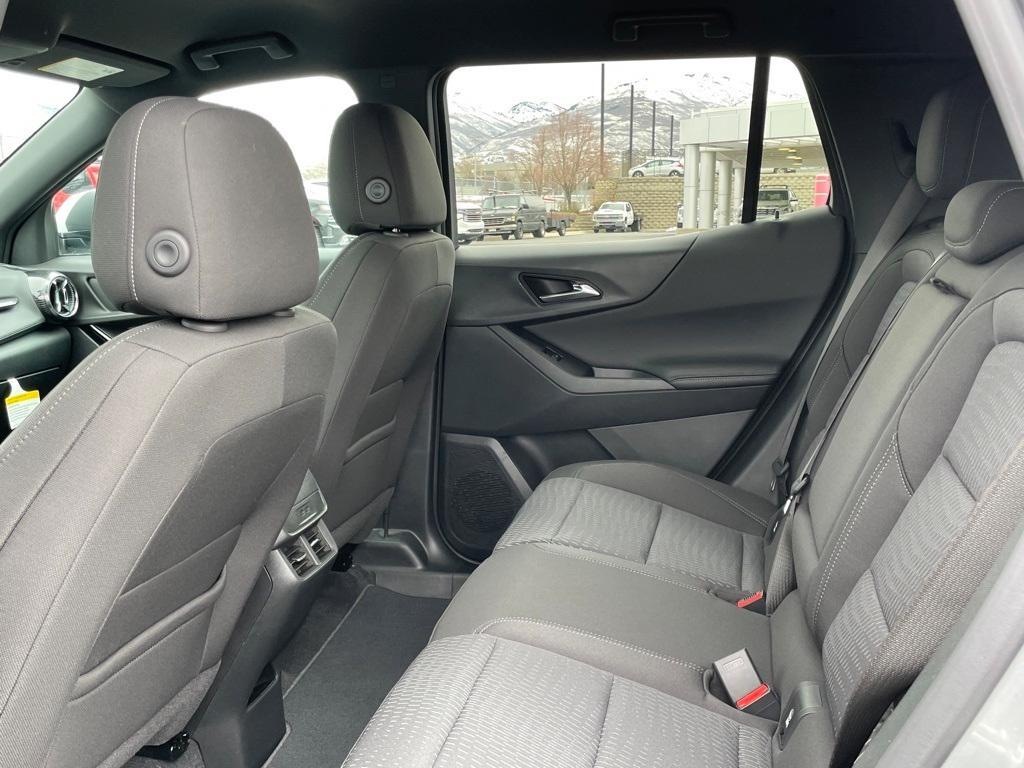 new 2025 Chevrolet Equinox car, priced at $33,090