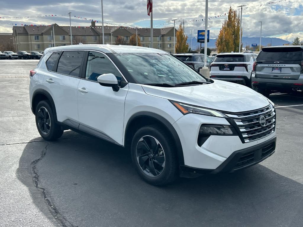 used 2024 Nissan Rogue car, priced at $21,900